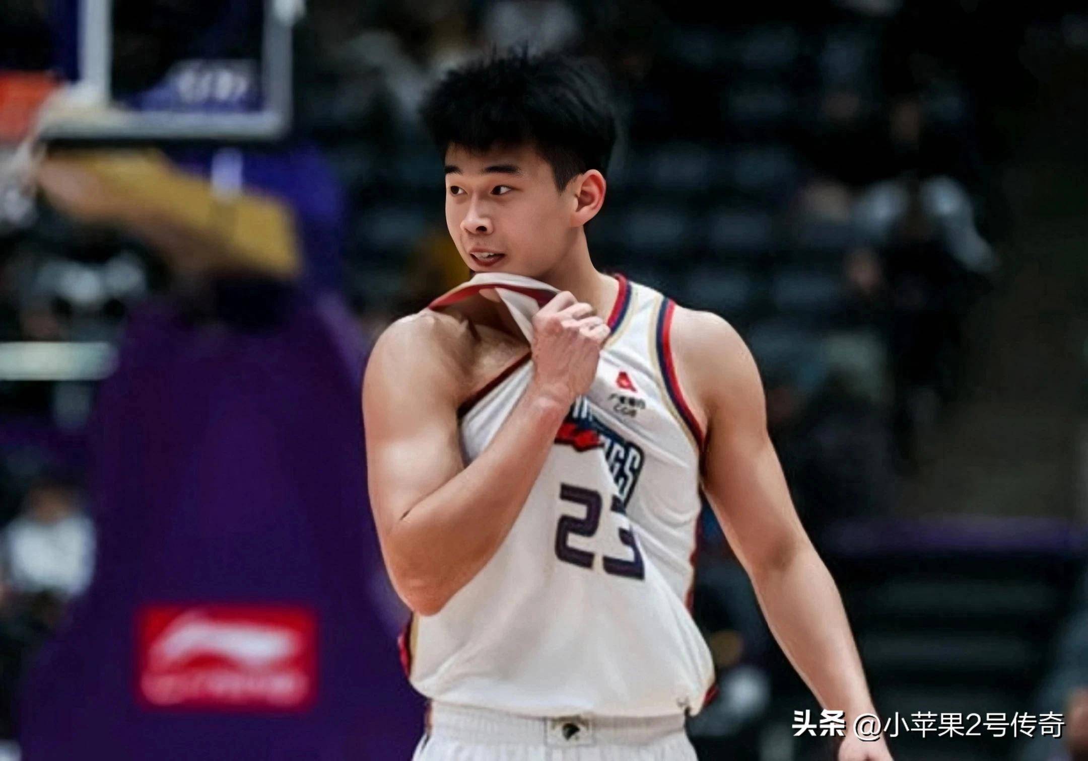 包含CBA常规赛加时末段走向成谜，圣安东尼奥马刺主帅复盘，压力陡增，训练强度明显提升的词条